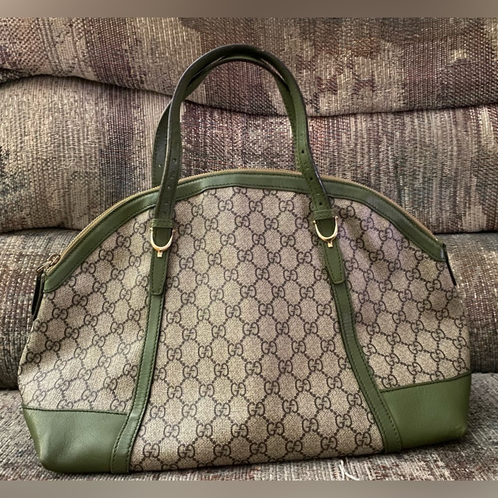 Gucci OphidiaGreen and beige GG tote.